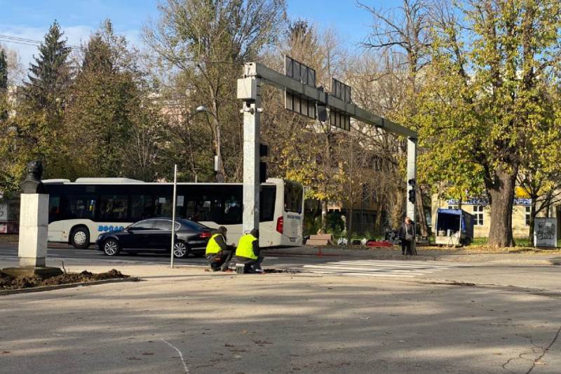 Oprezno kroz centar Banjaluke: U toku postavljanje pametnih semafora