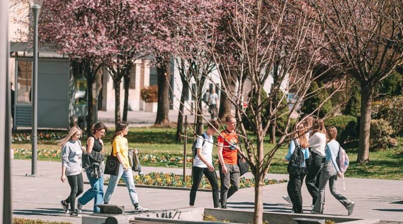 Podrška mladima: Raspisan konkurs za dodjelu stipendija za srednjoškolce