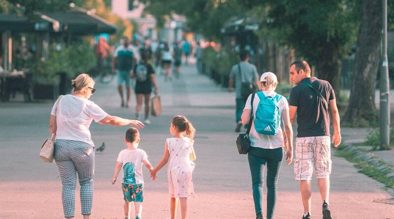 Raspisan javni poziv za dodjelu besplatnih placeva mladim bračnim parovima i samohranim roditeljima