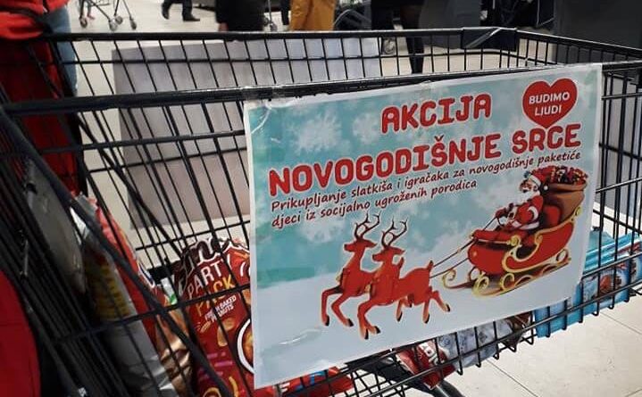 Počela akcija „Novogodišnje srce“, donirajte slatkiše ili igračke