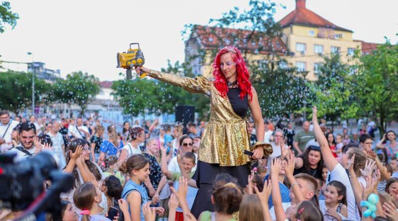 Budite dio „TrotoArta“: U toku javni poziv za učešće u programu 4. Festivala uličnih zabavljača